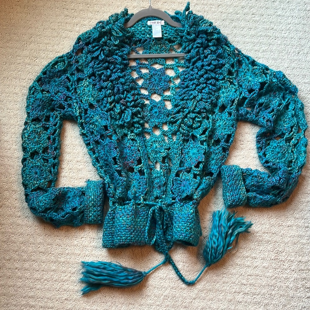 GORGEOUS FIONA WOOF CROCHET SWEATER WITH TURQUOISE TONES SZ L